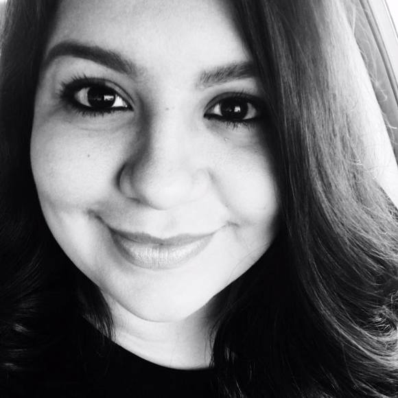 Meet your Posher, Lidia - Picture 1 of 1